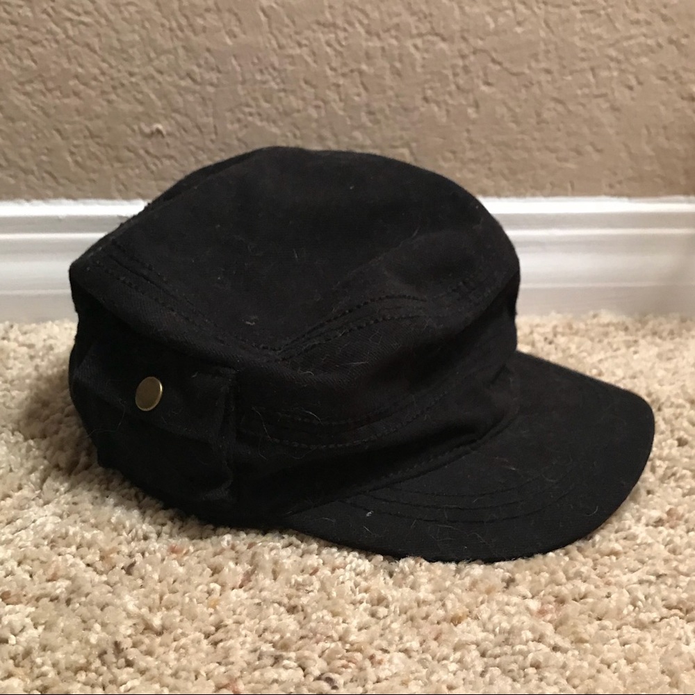 Simple black hat